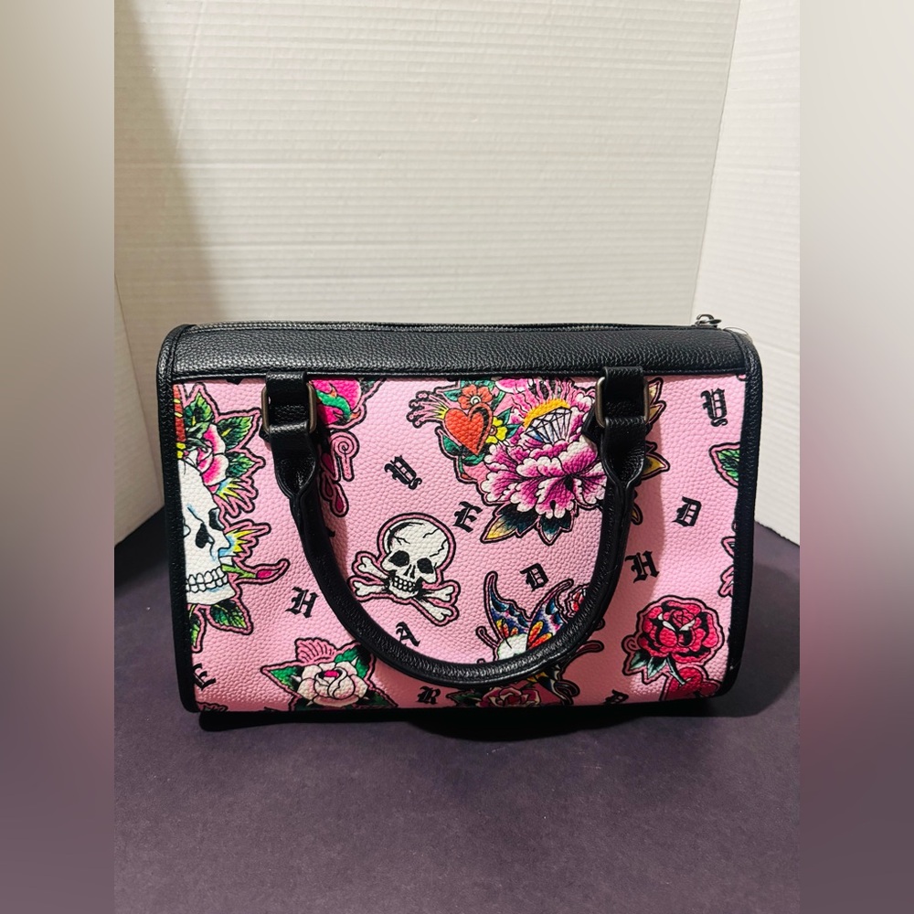 Ed Hardy Pink Floral Skull Print Satchel Bag - Black Trim BNWT - Picture 3 of 7
